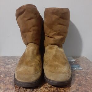 UGG Winter Snow Boots Womens Size 9 Michaela Brown Suede Sheepskin 1008027
